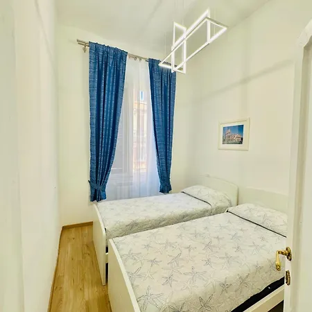 Casa Kambal *
